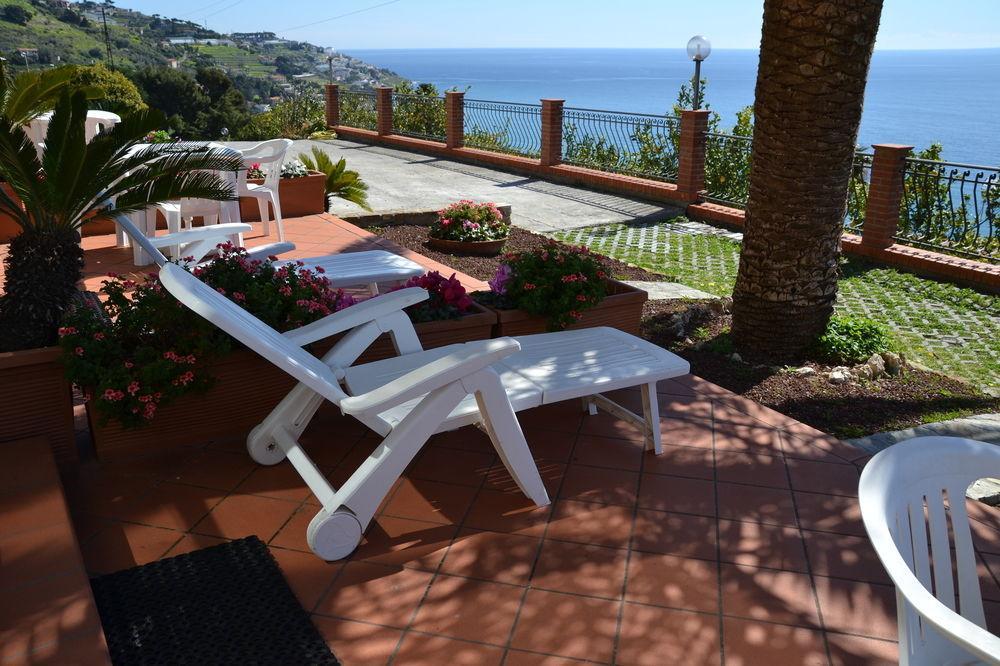 Le Terrazze Appartamenti Vacanze Sanremo Exterior foto