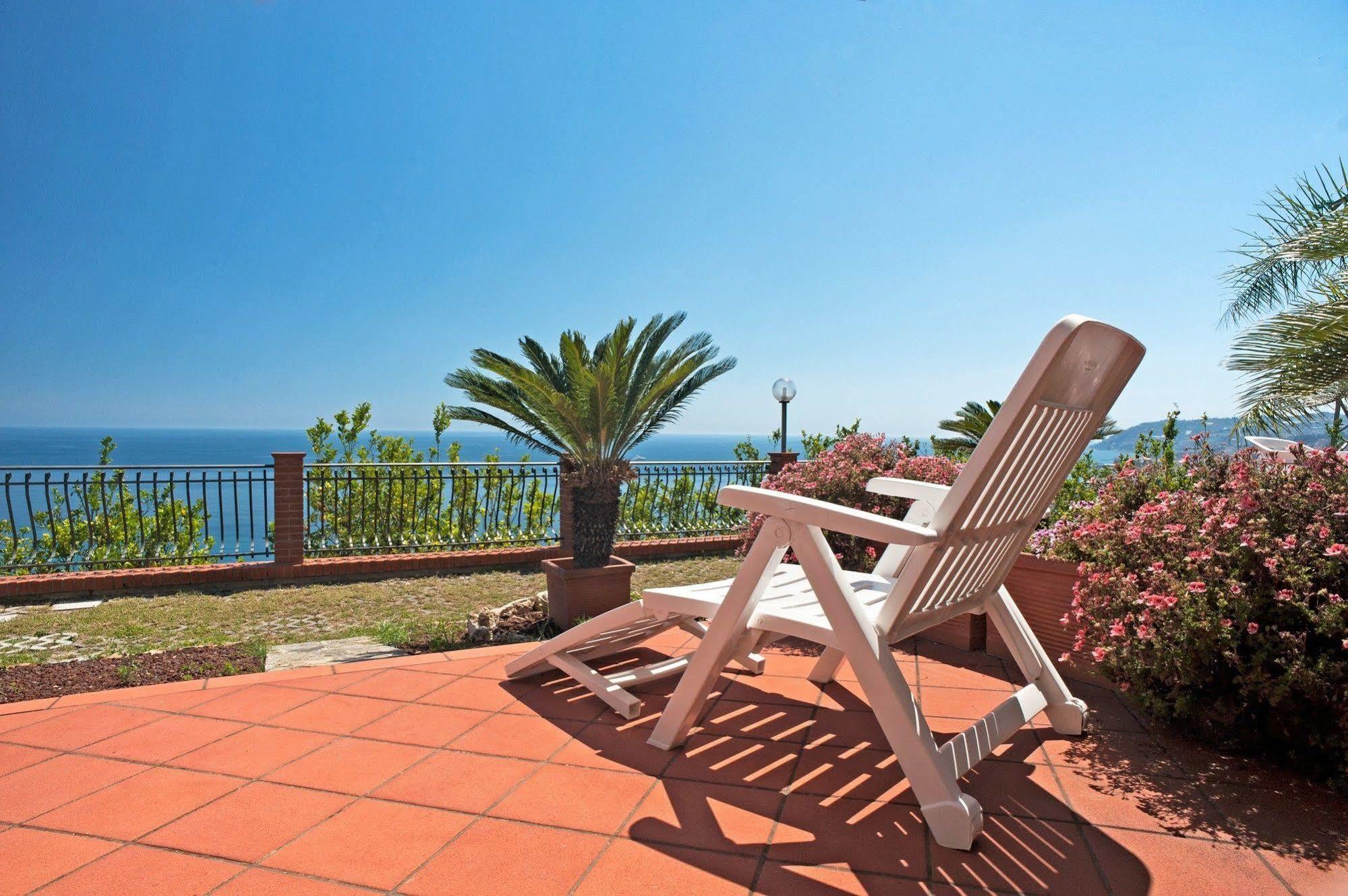 Le Terrazze Appartamenti Vacanze Sanremo Exterior foto