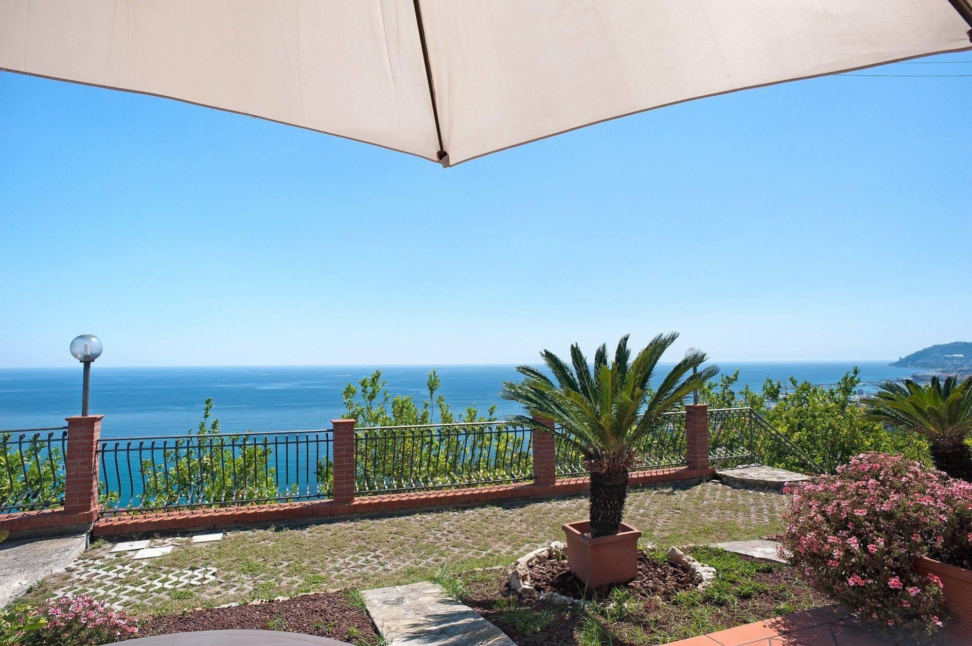 Le Terrazze Appartamenti Vacanze Sanremo Exterior foto